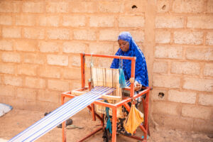 sed-8 - Tous pour l'homme, chacun pour le faible